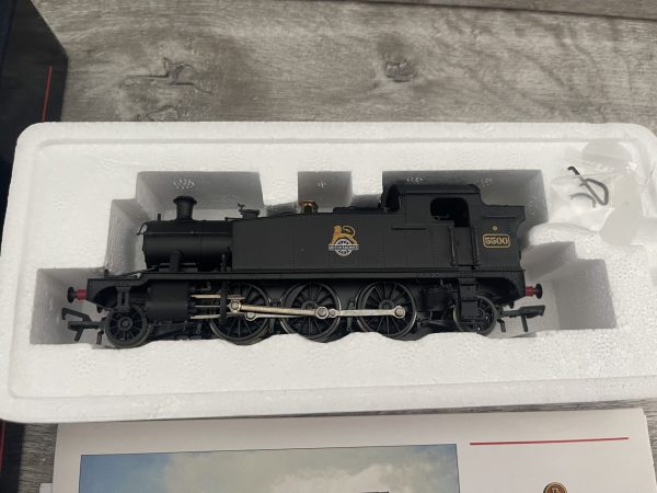 Bachmann 32-137 - 4575 Prairie Tank 5500 - Plain Black Early Emblem -